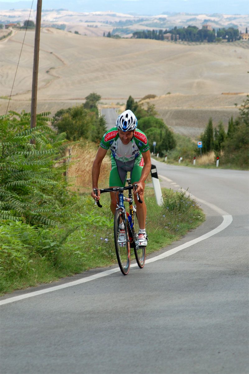 gal/2006/07 - Fondo della Valdarbia II serie/3 - Su e giu per le crete e  l arrivo/DSC_0034-01.jpg